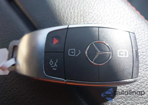 2020 Mercedes-Benz A 220 4Matic z USA, uszkodzony, nr VIN W1K3G4FB4LJ228984